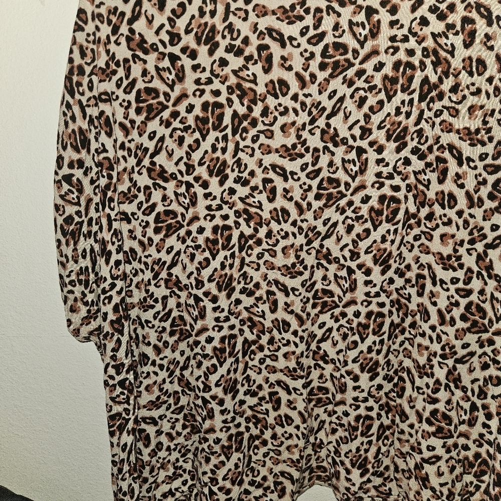 L.I.F.E. Love Is For Eternity Womans Sheer Cheetah Print Short Sleeve Size Xl - Picture 10 of 12
